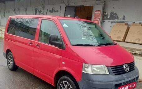 Volkswagen Caravelle T5, 2009 год, 1 800 000 рублей, 2 фотография