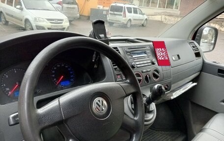 Volkswagen Caravelle T5, 2009 год, 1 800 000 рублей, 6 фотография