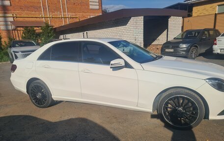 Mercedes-Benz E-Класс, 2013 год, 1 400 000 рублей, 4 фотография