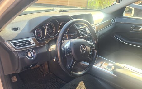 Mercedes-Benz E-Класс, 2013 год, 1 400 000 рублей, 16 фотография