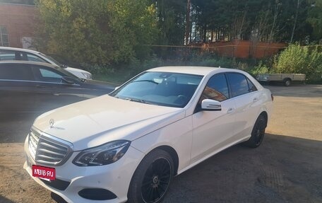 Mercedes-Benz E-Класс, 2013 год, 1 400 000 рублей, 14 фотография