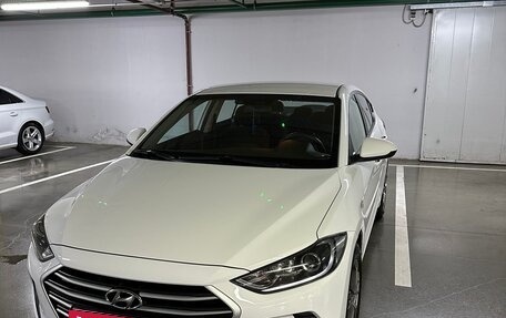 Hyundai Elantra VI рестайлинг, 2016 год, 1 400 000 рублей, 3 фотография