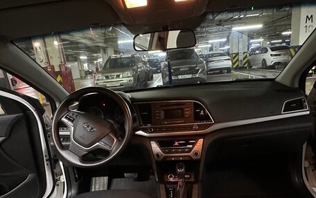 Hyundai Elantra VI рестайлинг, 2016 год, 1 400 000 рублей, 15 фотография