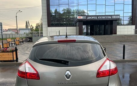 Renault Megane III, 2011 год, 600 000 рублей, 6 фотография