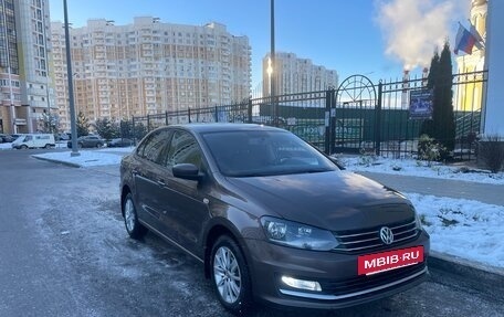Volkswagen Polo VI (EU Market), 2018 год, 1 300 000 рублей, 2 фотография