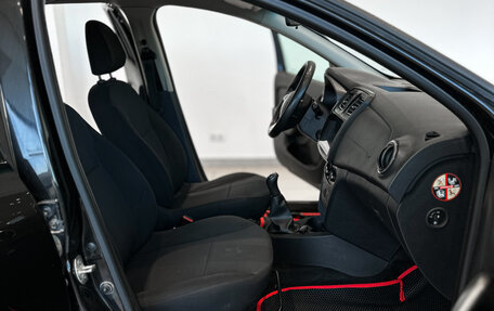 Renault Logan II, 2018 год, 984 000 рублей, 10 фотография