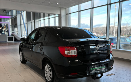 Renault Logan II, 2018 год, 984 000 рублей, 8 фотография