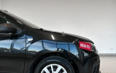 Renault Logan II, 2018 год, 984 000 рублей, 5 фотография
