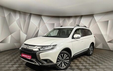 Mitsubishi Outlander III рестайлинг 3, 2019 год, 2 097 000 рублей, 1 фотография