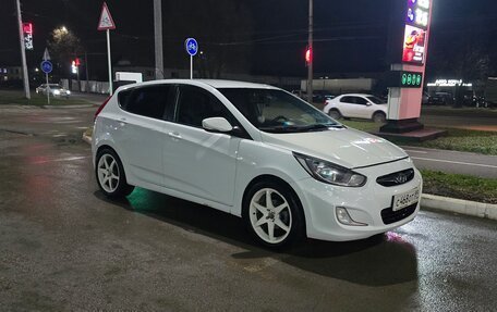 Hyundai Accent IV, 2011 год, 600 000 рублей, 2 фотография