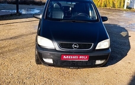 Opel Zafira A рестайлинг, 2000 год, 410 000 рублей, 1 фотография