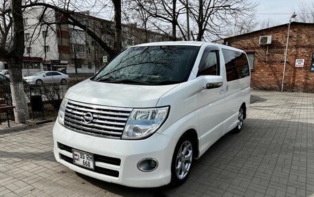 Nissan Elgrand III, 2004 год, 980 000 рублей, 10 фотография