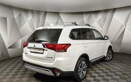 Mitsubishi Outlander III рестайлинг 3, 2019 год, 2 097 000 рублей, 2 фотография