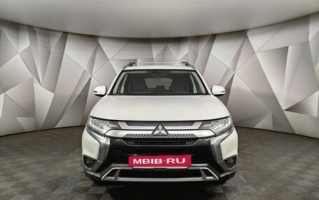Mitsubishi Outlander III рестайлинг 3, 2019 год, 2 097 000 рублей, 7 фотография
