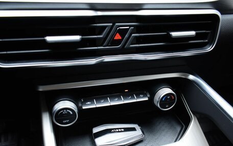 Geely Coolray I, 2022 год, 1 790 000 рублей, 13 фотография