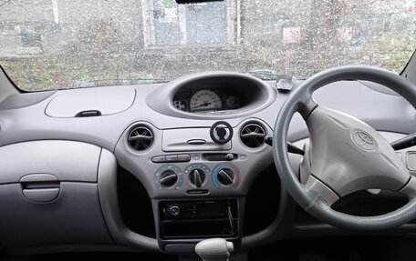 Toyota Platz, 2000 год, 350 000 рублей, 6 фотография