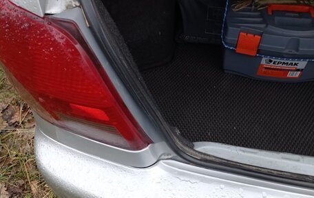 Toyota Platz, 2000 год, 350 000 рублей, 12 фотография