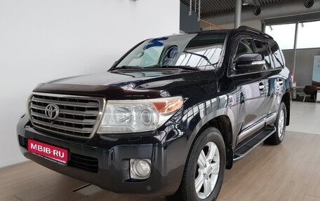 Toyota Land Cruiser 200, 2013 год, 3 450 000 рублей, 1 фотография