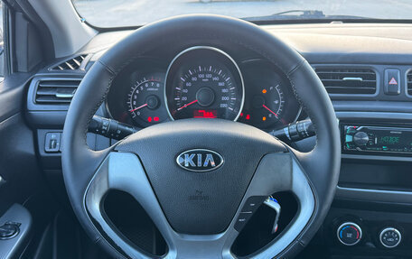 KIA Rio III рестайлинг, 2015 год, 979 000 рублей, 16 фотография