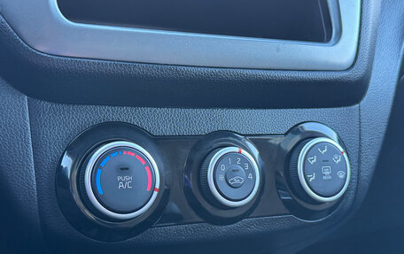 KIA Rio III рестайлинг, 2015 год, 979 000 рублей, 19 фотография