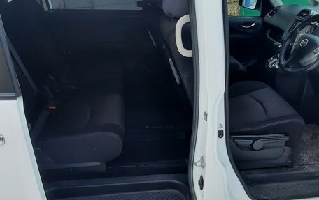 Nissan Serena IV, 2012 год, 1 200 000 рублей, 13 фотография