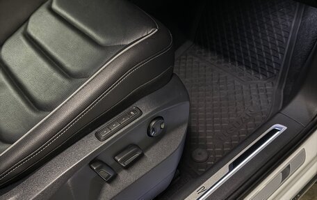 Volkswagen Tiguan II, 2022 год, 3 950 000 рублей, 8 фотография