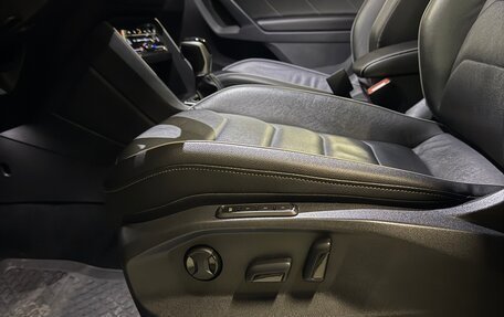 Volkswagen Tiguan II, 2022 год, 3 950 000 рублей, 26 фотография