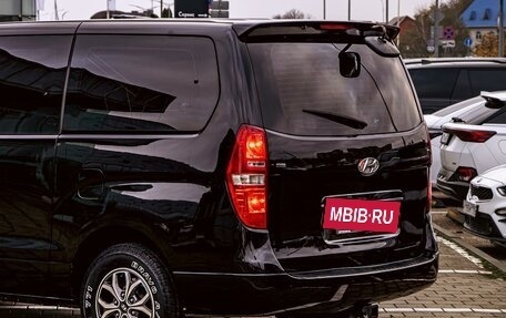 Hyundai Grand Starex Grand Starex I рестайлинг 2, 2012 год, 1 695 000 рублей, 10 фотография