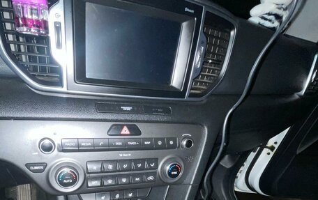 KIA Sportage IV рестайлинг, 2017 год, 2 300 000 рублей, 28 фотография