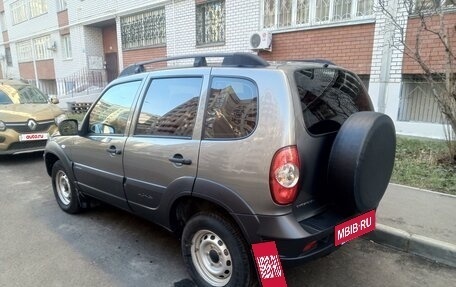 Chevrolet Niva I рестайлинг, 2018 год, 690 000 рублей, 6 фотография