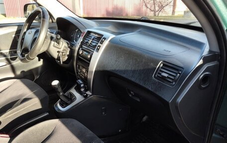 Hyundai Tucson III, 2006 год, 570 000 рублей, 10 фотография