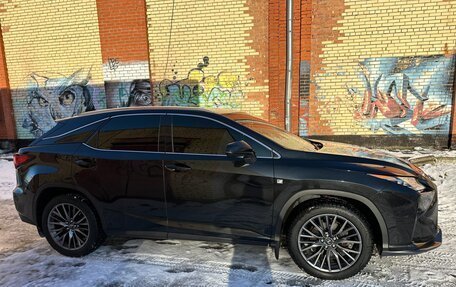 Lexus RX IV рестайлинг, 2017 год, 3 650 000 рублей, 4 фотография