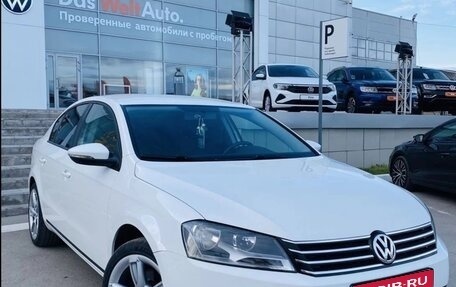 Volkswagen Passat B7, 2011 год, 880 000 рублей, 1 фотография
