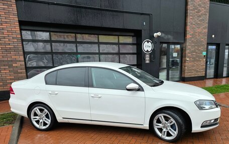 Volkswagen Passat B7, 2011 год, 880 000 рублей, 2 фотография