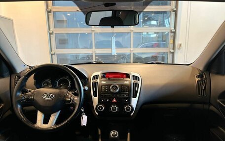 KIA cee'd I рестайлинг, 2010 год, 700 000 рублей, 9 фотография