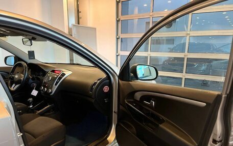 KIA cee'd I рестайлинг, 2010 год, 700 000 рублей, 25 фотография