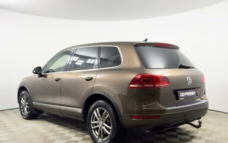 Volkswagen Touareg III, 2011 год, 1 672 000 рублей, 2 фотография
