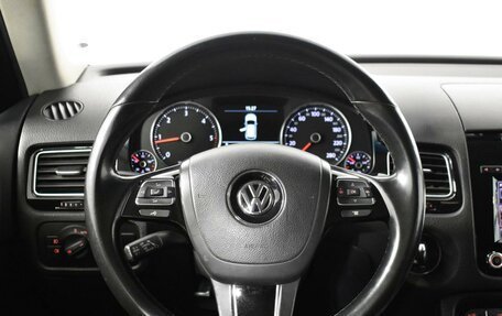 Volkswagen Touareg III, 2011 год, 1 672 000 рублей, 11 фотография