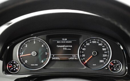 Volkswagen Touareg III, 2011 год, 1 672 000 рублей, 12 фотография