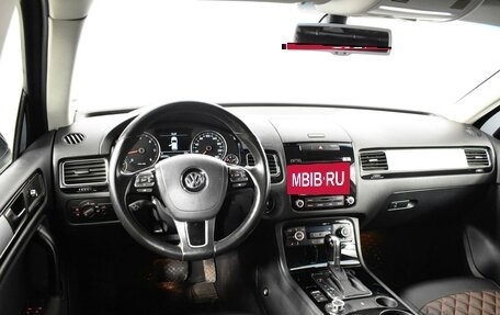 Volkswagen Touareg III, 2011 год, 1 672 000 рублей, 6 фотография