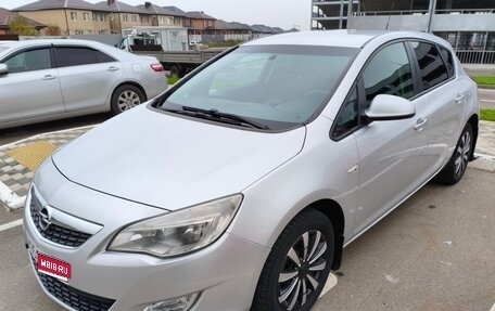 Opel Astra J, 2011 год, 750 000 рублей, 1 фотография
