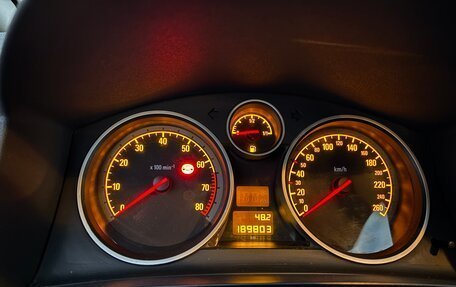 Opel Zafira B, 2006 год, 650 000 рублей, 16 фотография