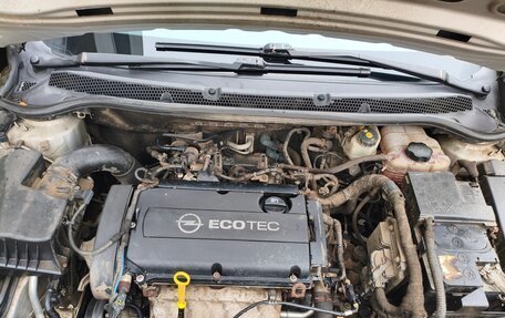 Opel Astra J, 2011 год, 750 000 рублей, 9 фотография