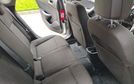 Opel Astra J, 2011 год, 750 000 рублей, 7 фотография