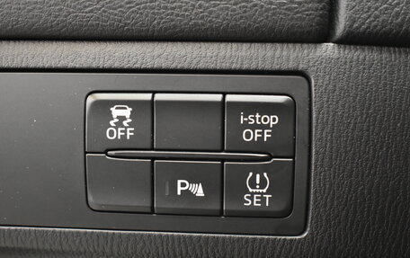 Mazda 6, 2017 год, 2 100 000 рублей, 23 фотография