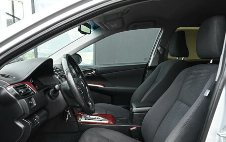 Toyota Camry, 2014 год, 2 132 000 рублей, 9 фотография