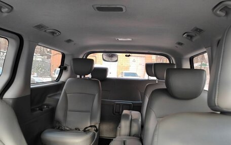 Hyundai Grand Starex Grand Starex I рестайлинг 2, 2020 год, 3 790 000 рублей, 7 фотография