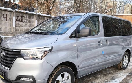 Hyundai Grand Starex Grand Starex I рестайлинг 2, 2020 год, 3 790 000 рублей, 30 фотография