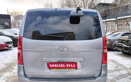 Hyundai Grand Starex Grand Starex I рестайлинг 2, 2020 год, 3 790 000 рублей, 27 фотография