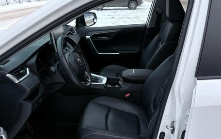 Toyota RAV4, 2021 год, 3 950 000 рублей, 7 фотография